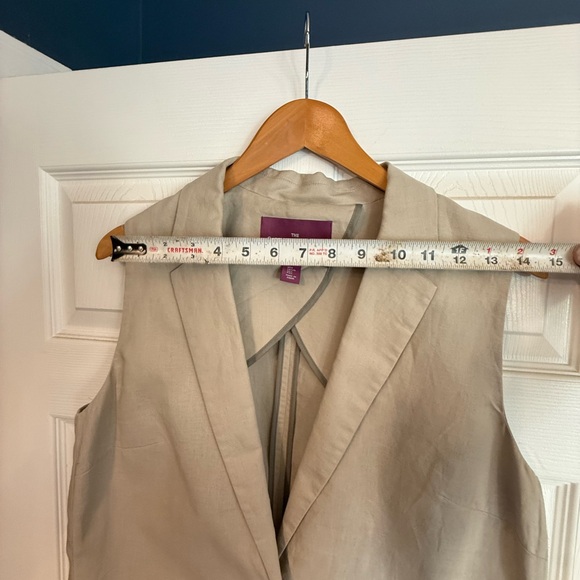 Women's Tan Vest - Picture 3 of 5